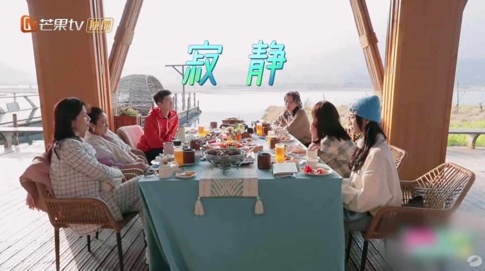 場面一度十分尷尬。