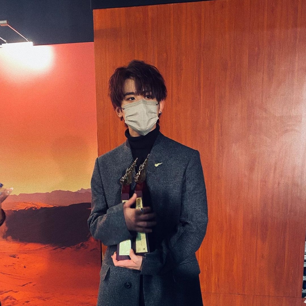 姜濤在 《叱咤樂壇頒獎禮》奪得「我最喜愛的男歌手」!
