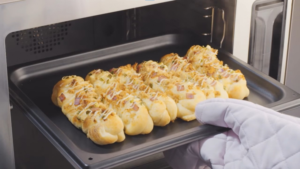 消委會特別測試了8款蒸焗爐的「蒸煮」速度。