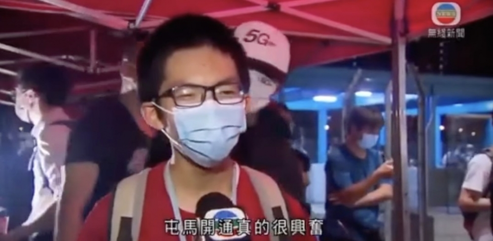 YouTube有網友將羅先生嘅訪問片後剪輯成歌曲，短短十幾個鐘就已經極速突破10萬點擊率