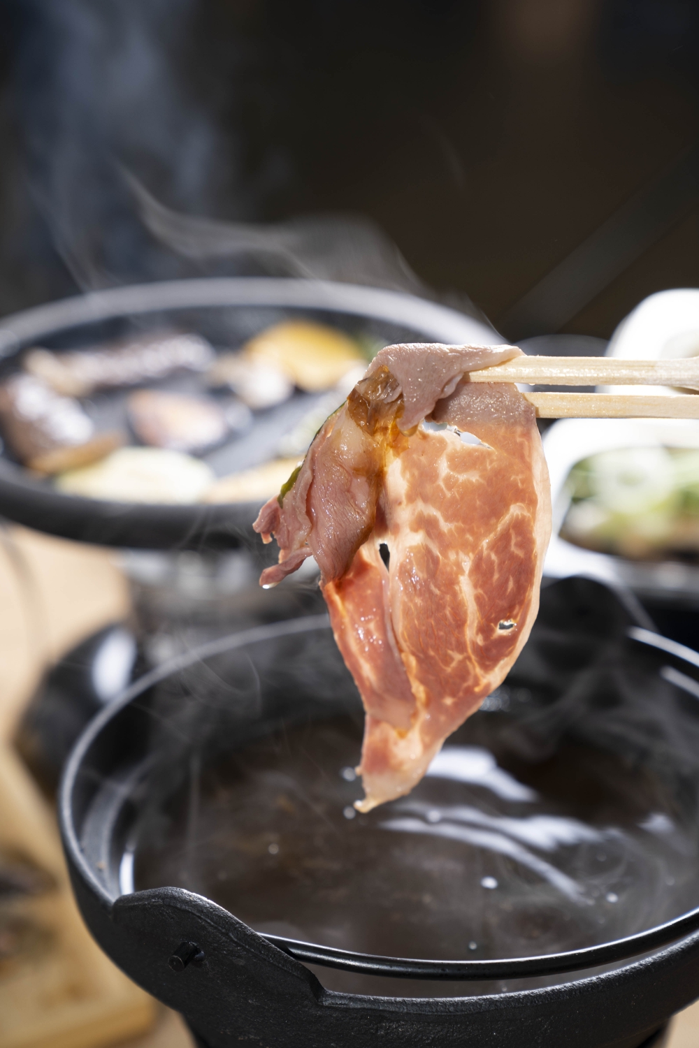 湯底為昆布混合自家製醬油，伴以乾木魚花，清甜可口！