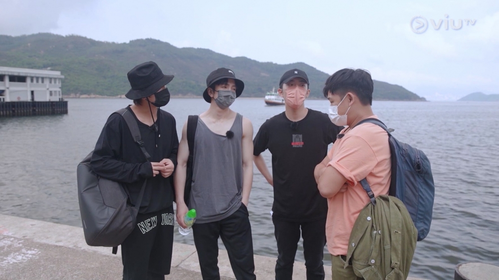 之後梁祖堯同「MIRROR地獄廚神」三人組:姜濤、Anson Lo、Edan去街市買餸