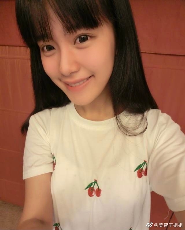 少女時期嘅迅猛龍特蕾莎已眼大大、鼻高高