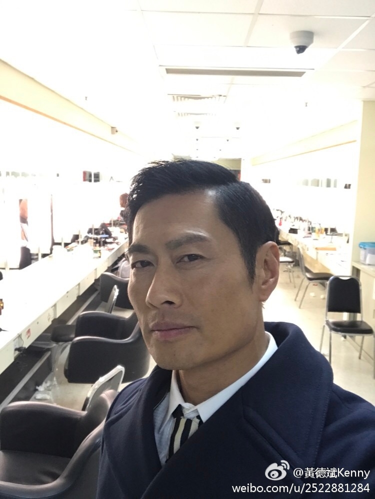 黃德斌都好錫老婆!佢同Joyce仲係男女朋友時就出資十幾萬,打本畀Joyce喺尖沙咀開時裝店,平時亦會到店舖幫手