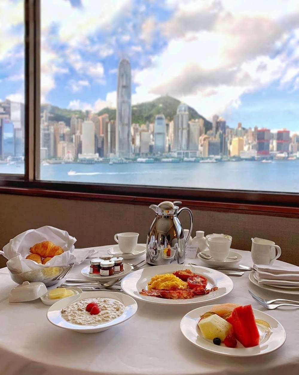 瞓返覺好嘅之後第二日早上仲可以歎埋個靚靚自助早餐!