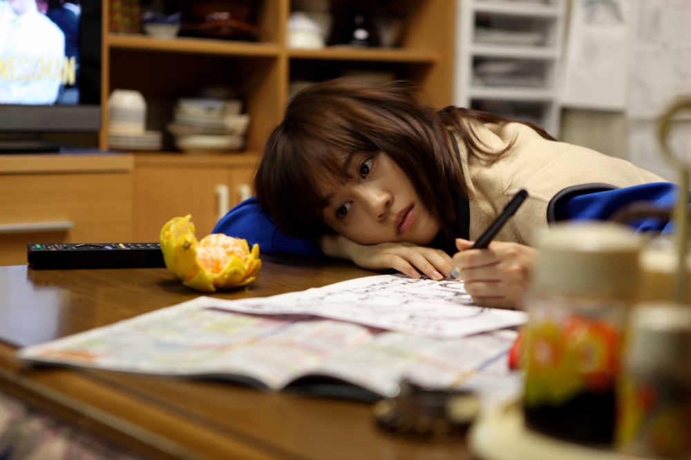 躺平族提倡不結婚、不生仔、不買車、不買房、不消費。