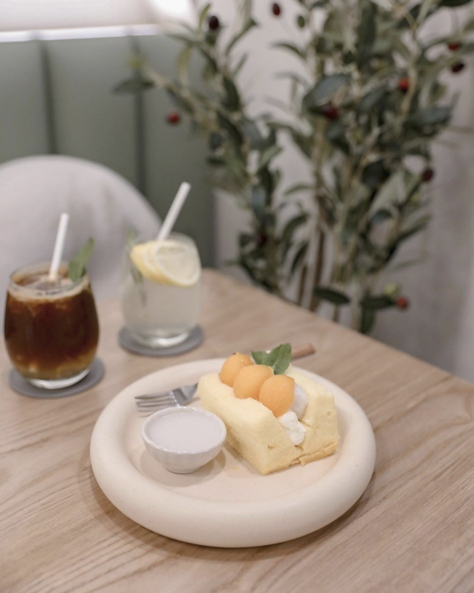 芒果糯米飯戚風蛋糕