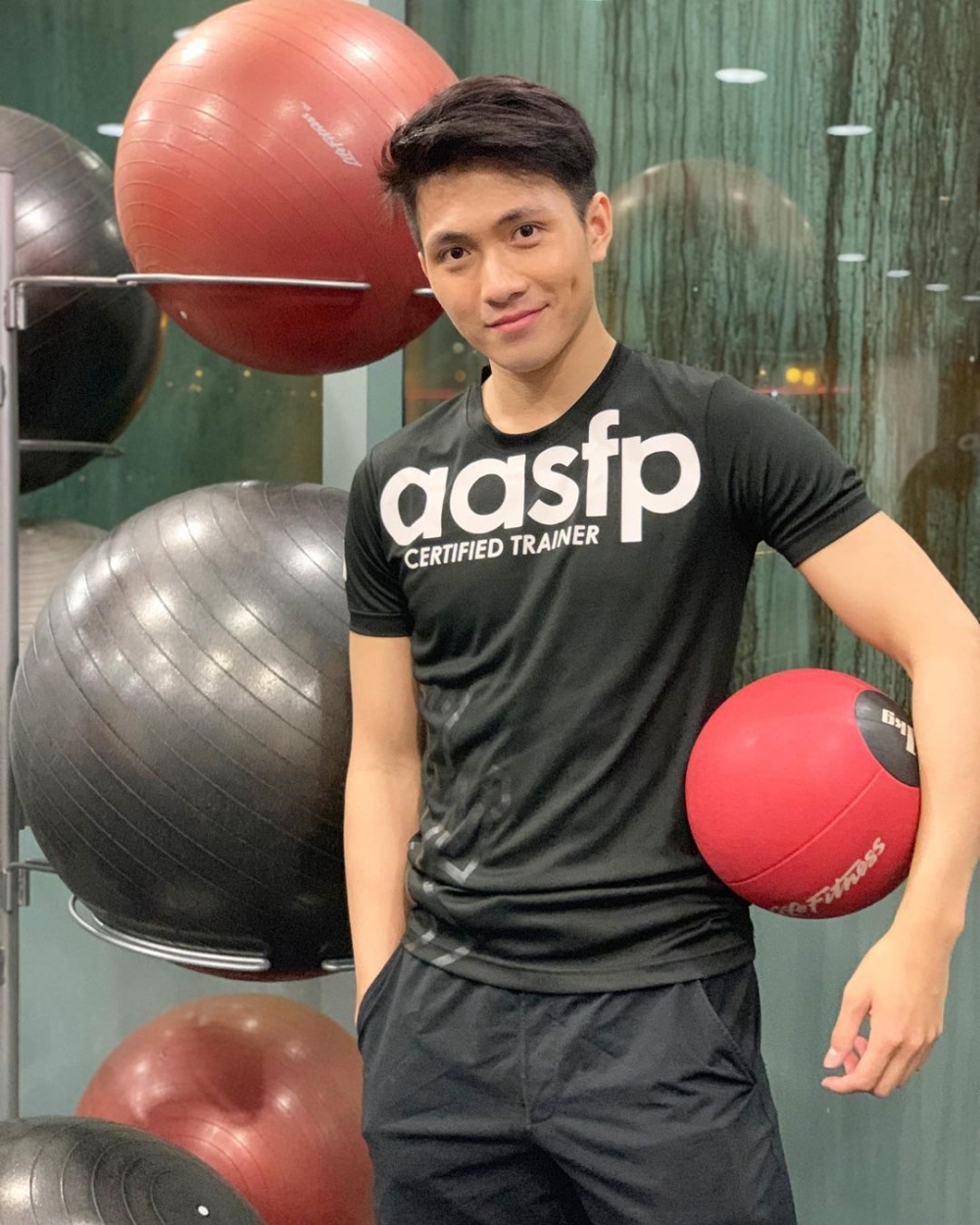 鄧嘉傑 SIMON TANG IG