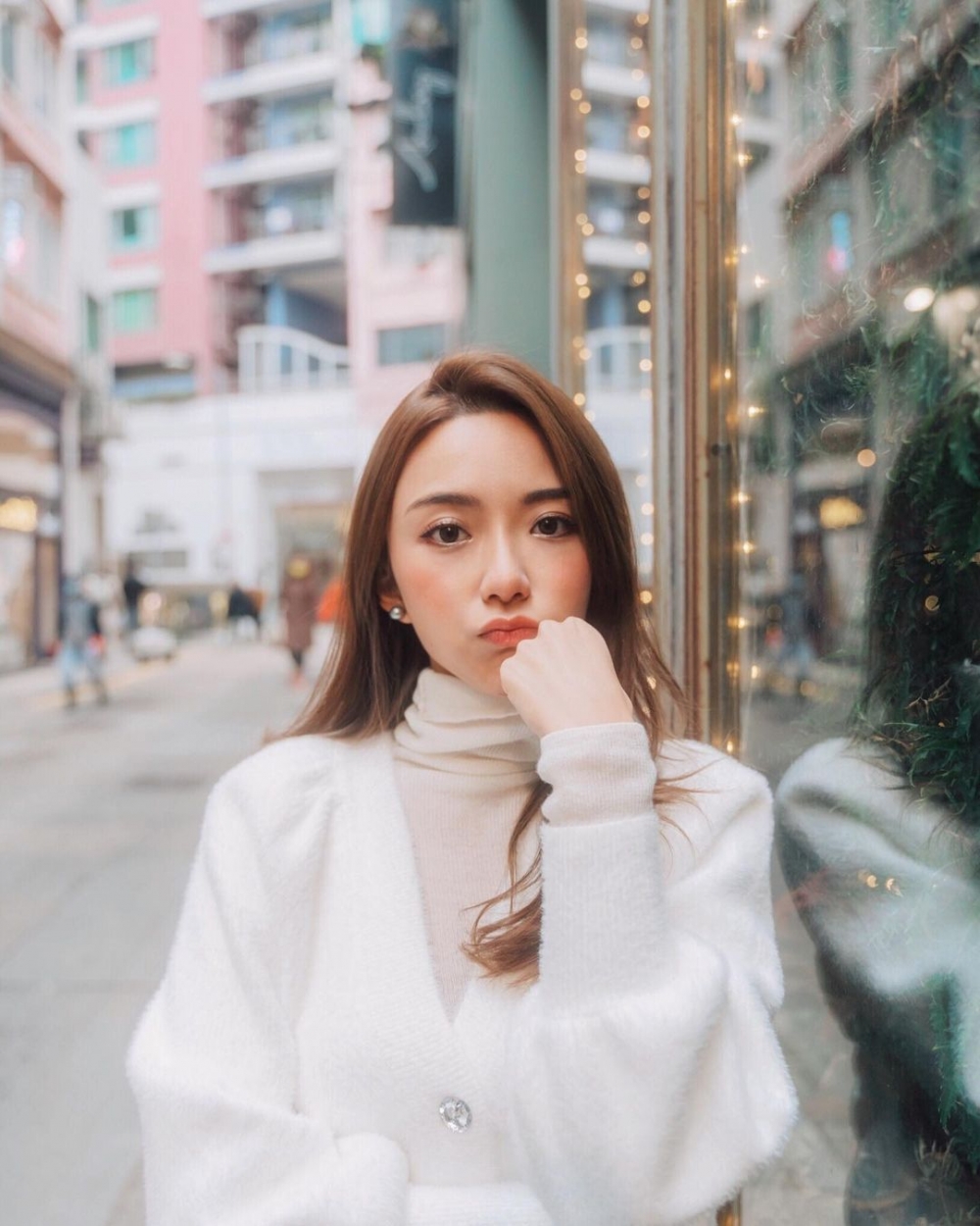 Yvette IG followers達3萬,當中更不乏藝人如歷屆港姐蔡嘉欣、陳曉華、陳楨怡。