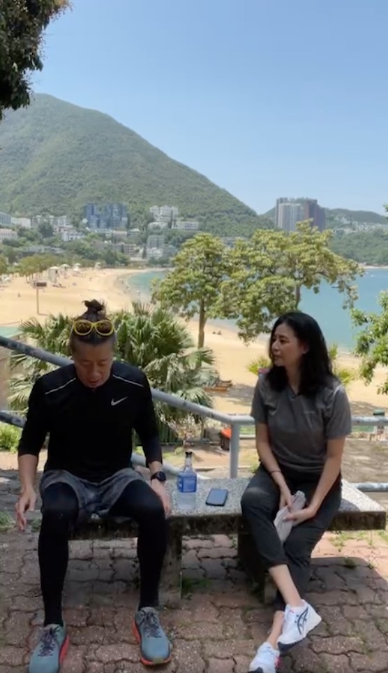 細心睇Yoyo脚踝仍十分纖幼