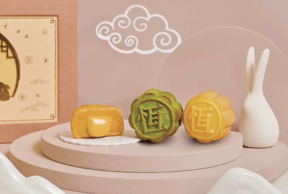 流心奶黃月餅。