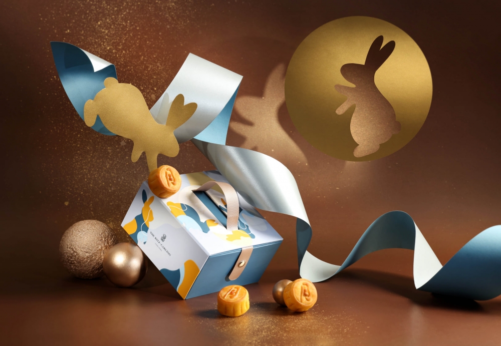 「樂·盈」迷你奶黃月餅的禮盒很精致。