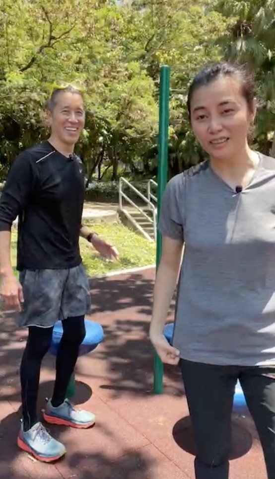 部分近鏡都睇到佢無眼妝修飾下雙眼無神