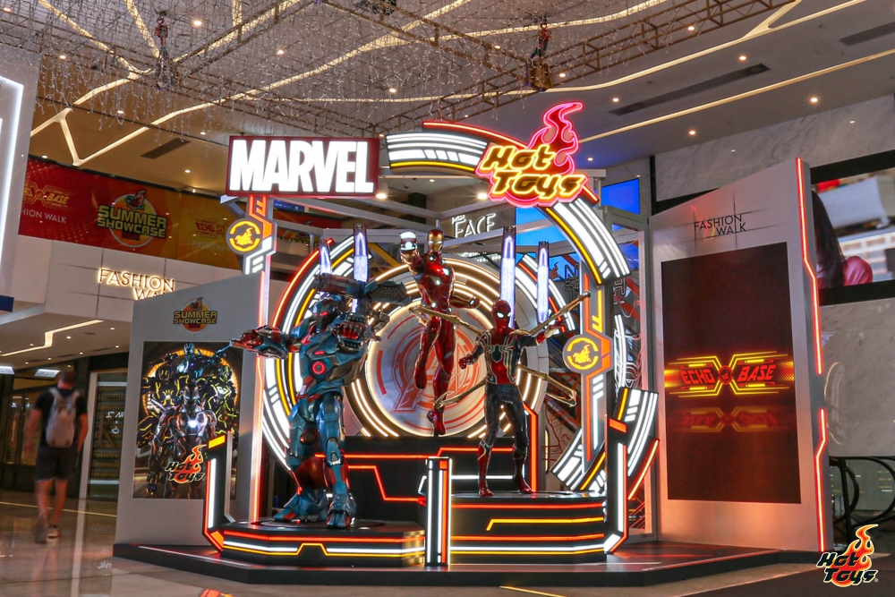 MARVEL超級英雄原大雕塑級展覧區