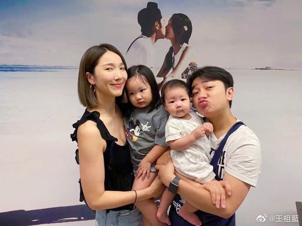 TVB首席創意官王祖藍李亞男夫婦合捐50萬。