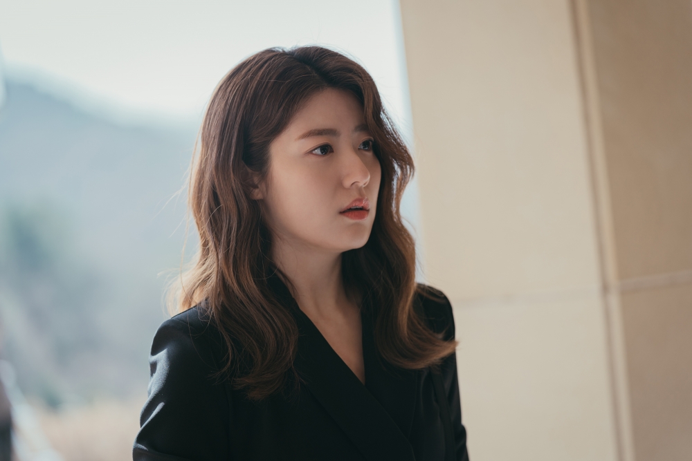 南志鉉飾演魔女食堂員工「鄭珍」。
