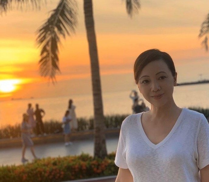 鄧萃雯IG