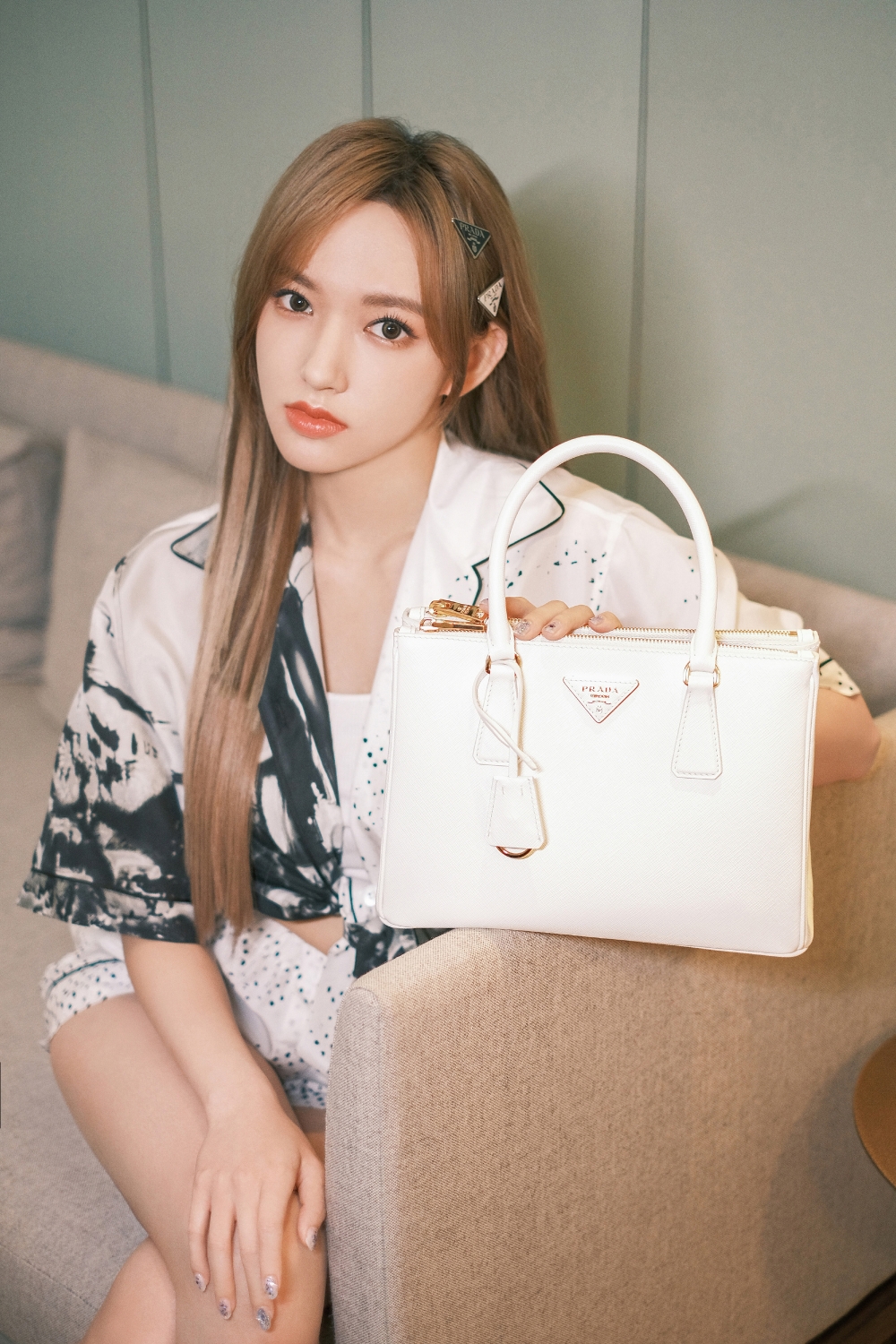 程瀟捐出10萬但就被網民指「一個包包都不止這個數」