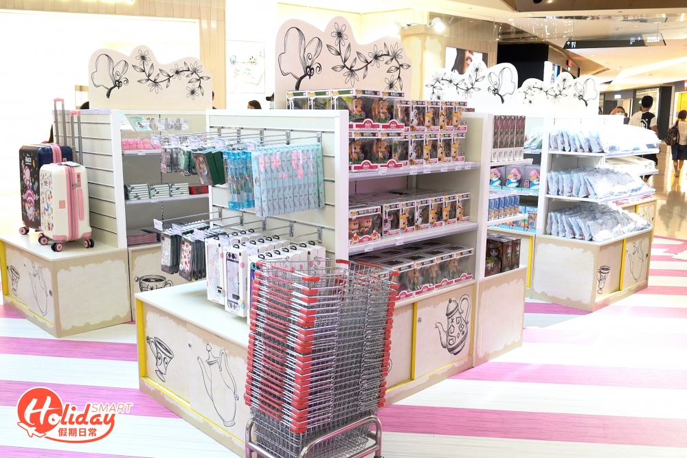另外更特設期間限定店,發售超過300款獨家精品。