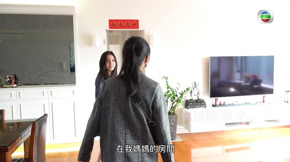 Chantel嘅家庭背景亦一向係大眾焦點,早前聲夢YouTube節目就曝光咗佢所住「豪宅」