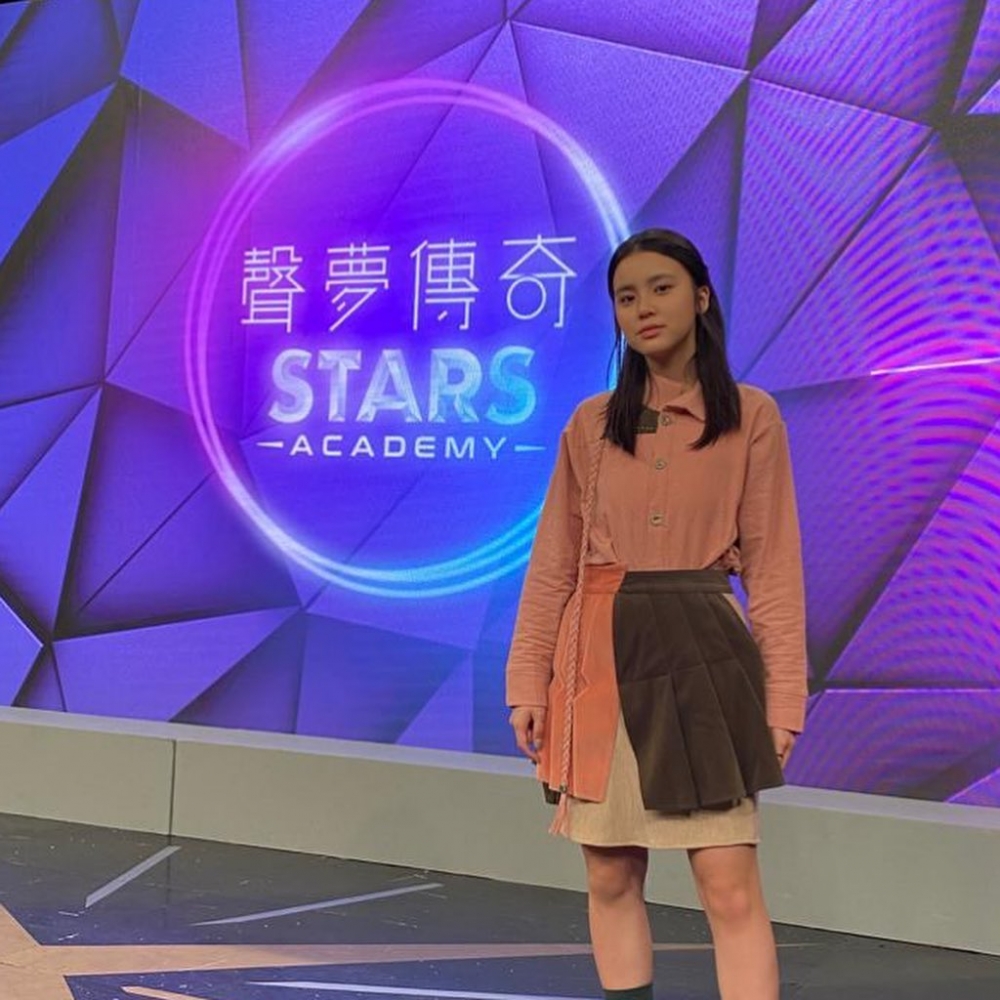 有大公司鋪路,加上眾多fans支持,就算攞唔到獎,Chantel星途亦無可限量。