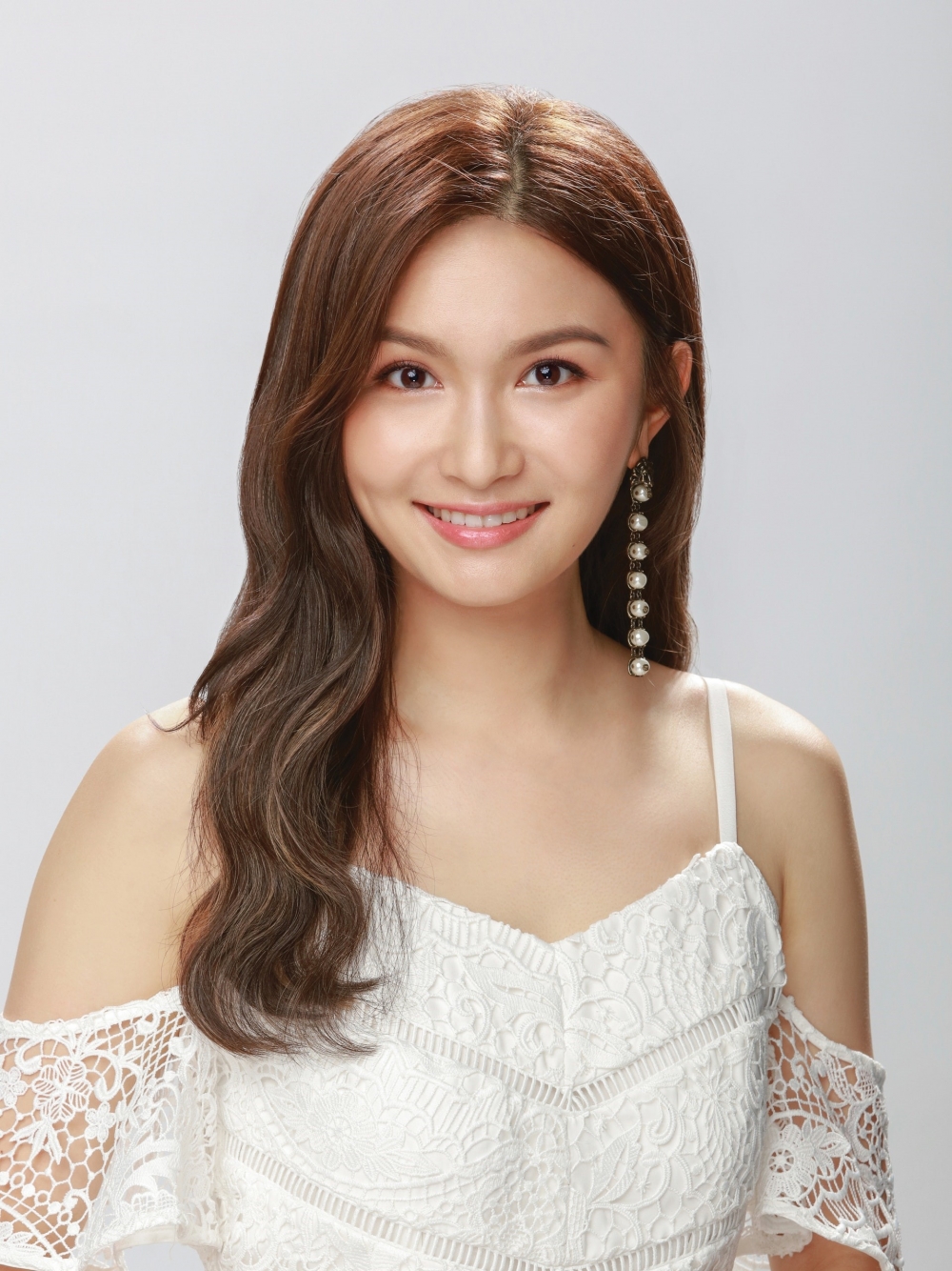 《香港小姐2021》12強佳麗:4號關楓馨。