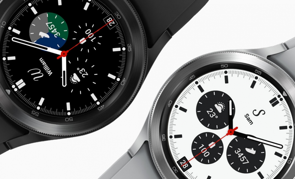 Galaxy Watch4 Classic提供兩種顔色選擇。