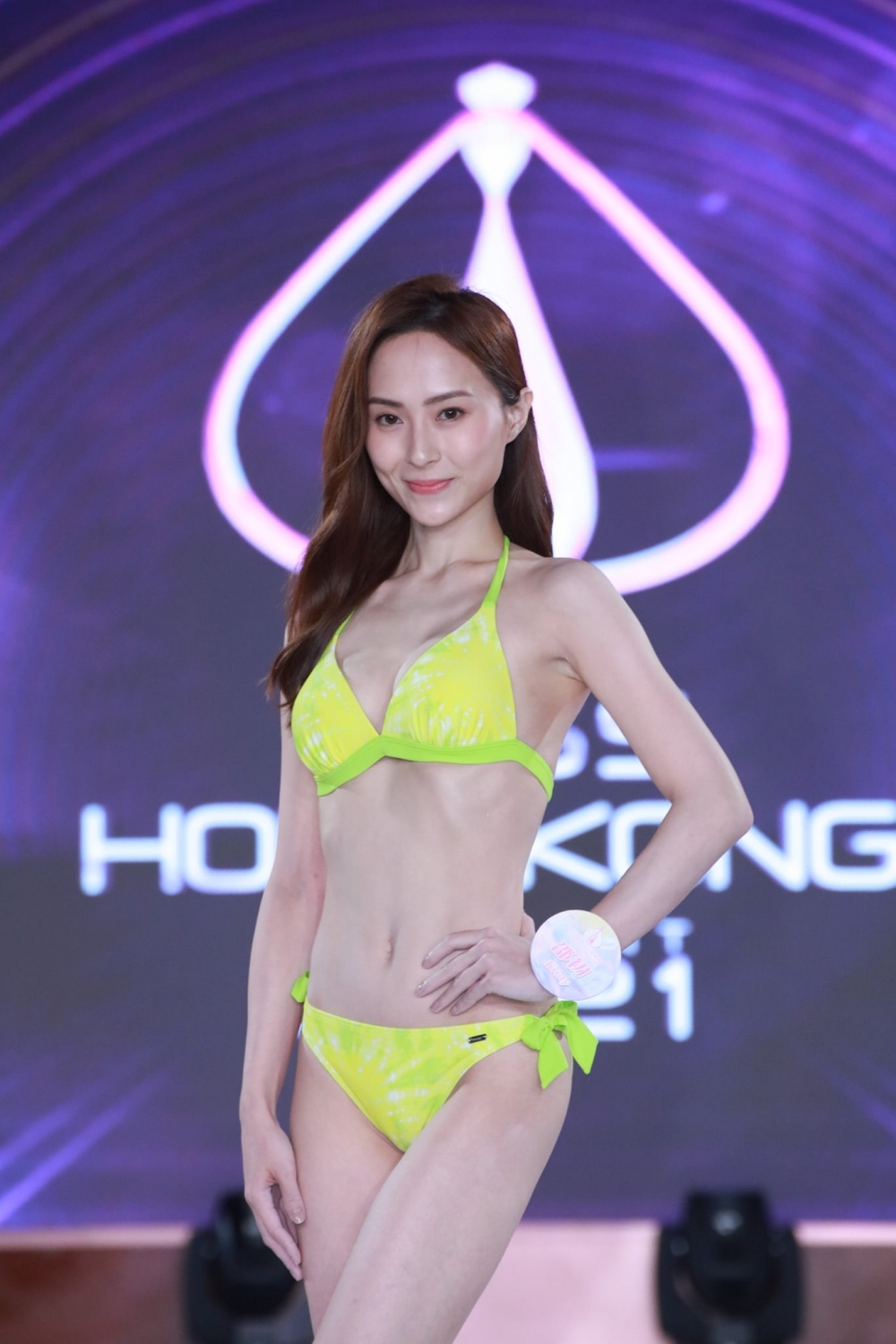 《香港小姐2021》12強佳麗:14號邵初。