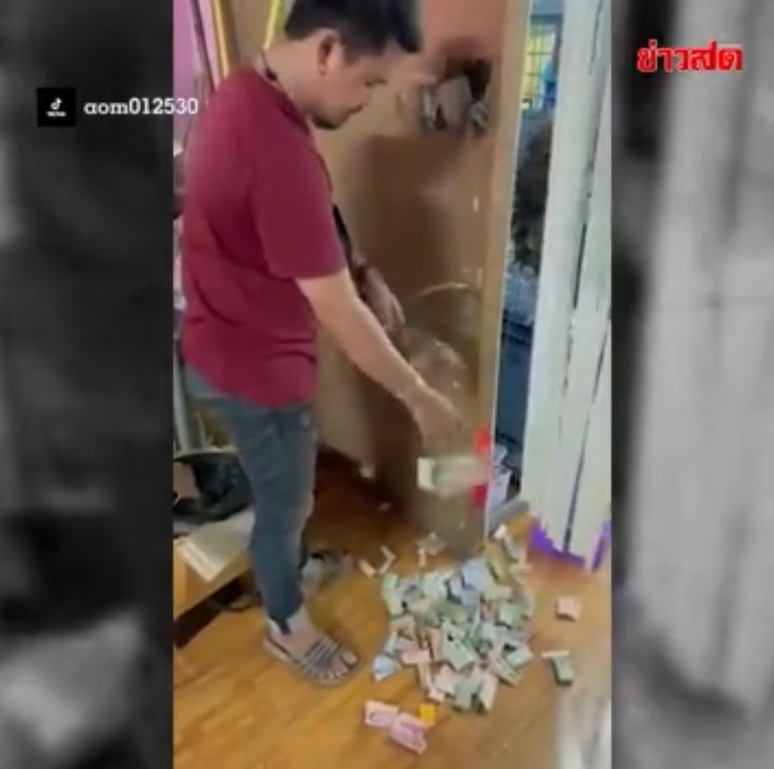 錢多到不停跌出來~