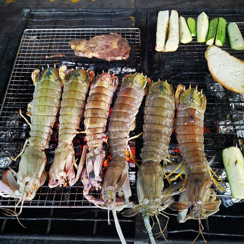 嘉湖吉吉燒可以享受即釣即燒的樂趣!