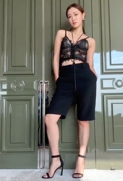 蕾絲背心X百慕達西褲
