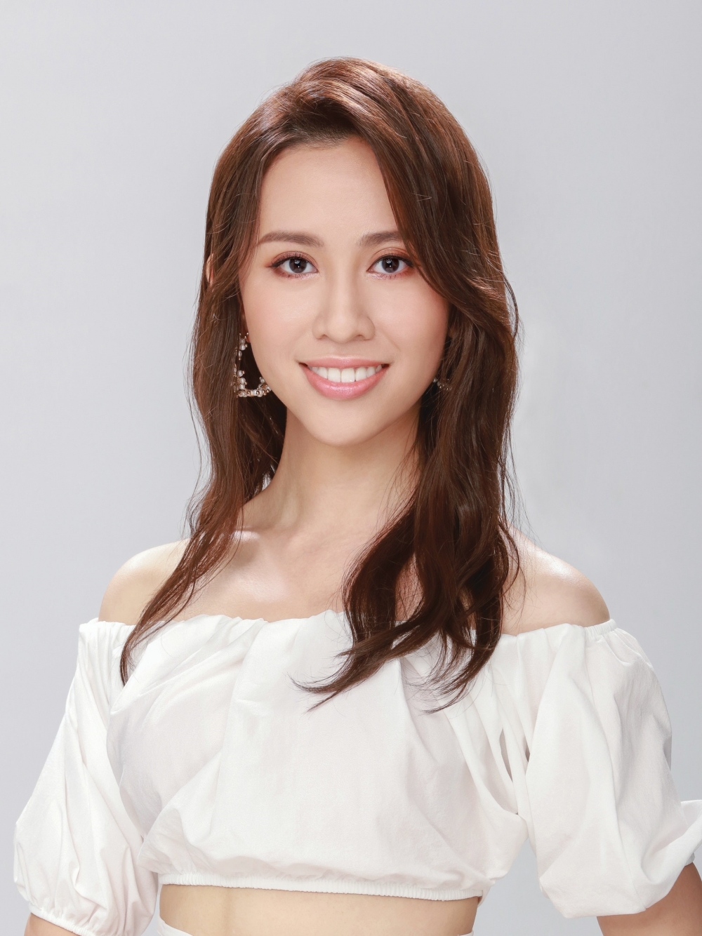 《香港小姐2021》12強佳麗:20號梁菁琳。
