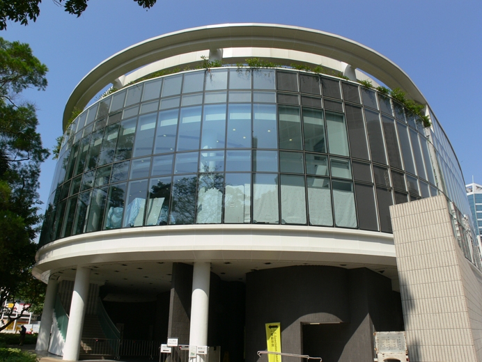 維多利亞公園游泳池。