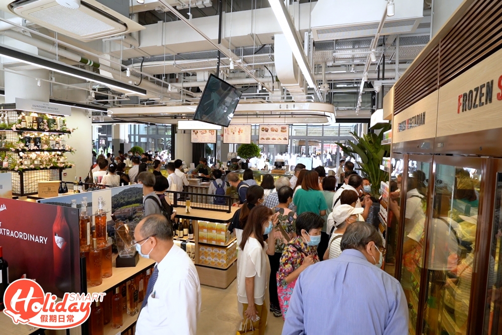 街市引入超過70間不同類型的商戶進駐,涵蓋由街頭小吃至特色食肆,本地品牌及生活雜貨等,部分商戶已開始營業。