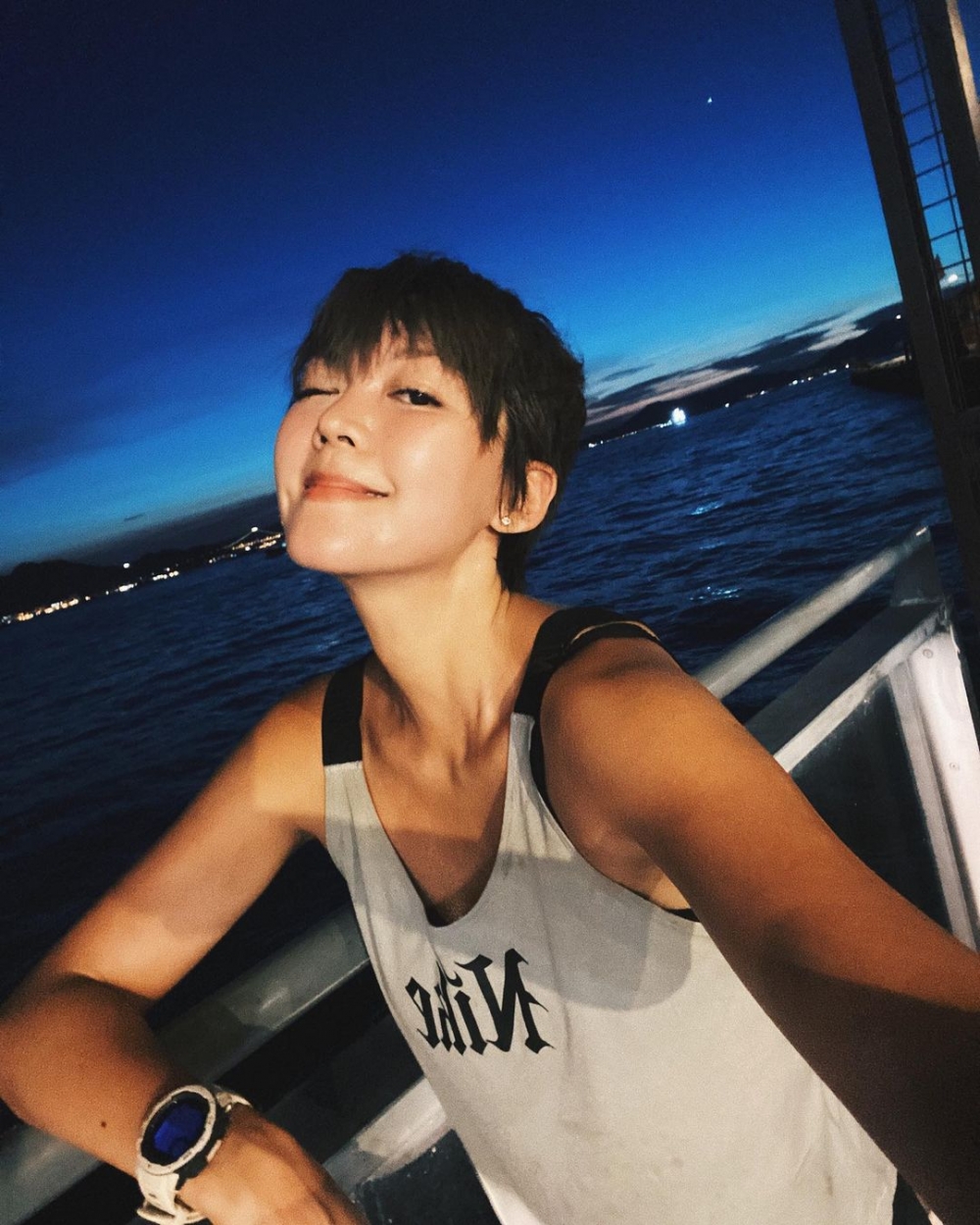 梁諾妍近日喺IG晒自拍打卡:「輕鬆8k」