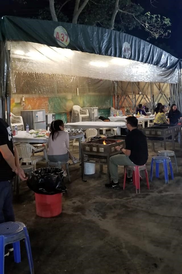 美孚九華徑燒烤場提供多款燒烤秘制美食。