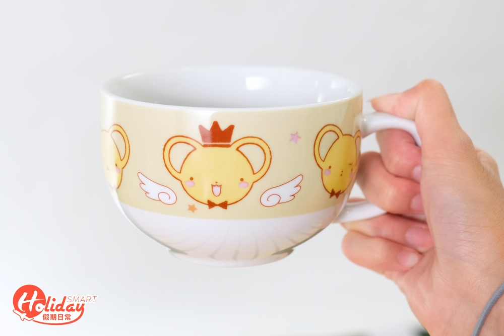 百變小櫻陶瓷碗容量大,可用來作早餐容器
