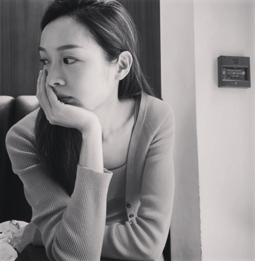 Ali坦承而家有人追