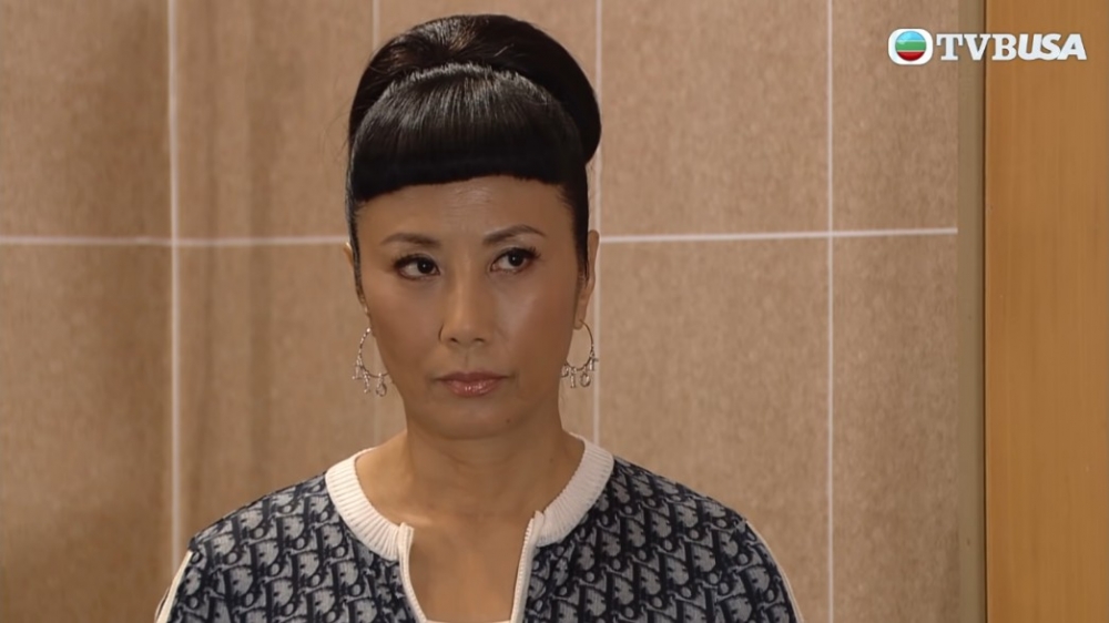 野蠻奶奶大戰戈師奶 liza unhappy 2