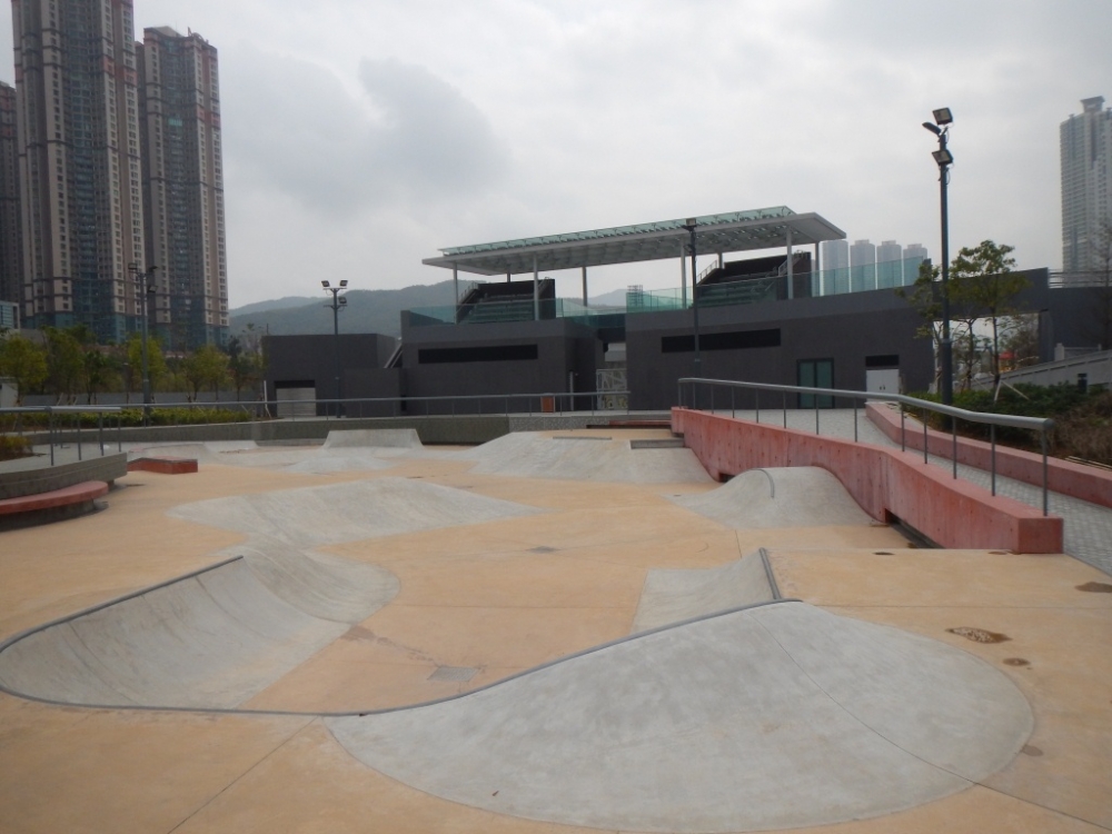 香港單車館公園滑板場。