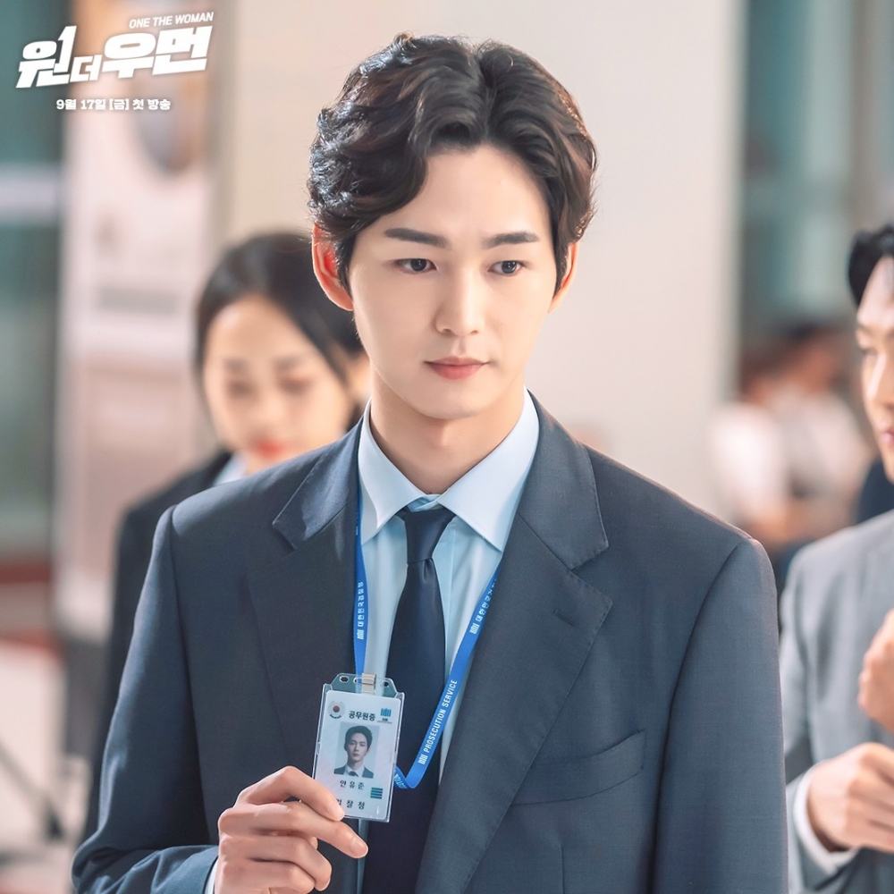 《One the Woman》是李源根退伍後的首部回歸作品。