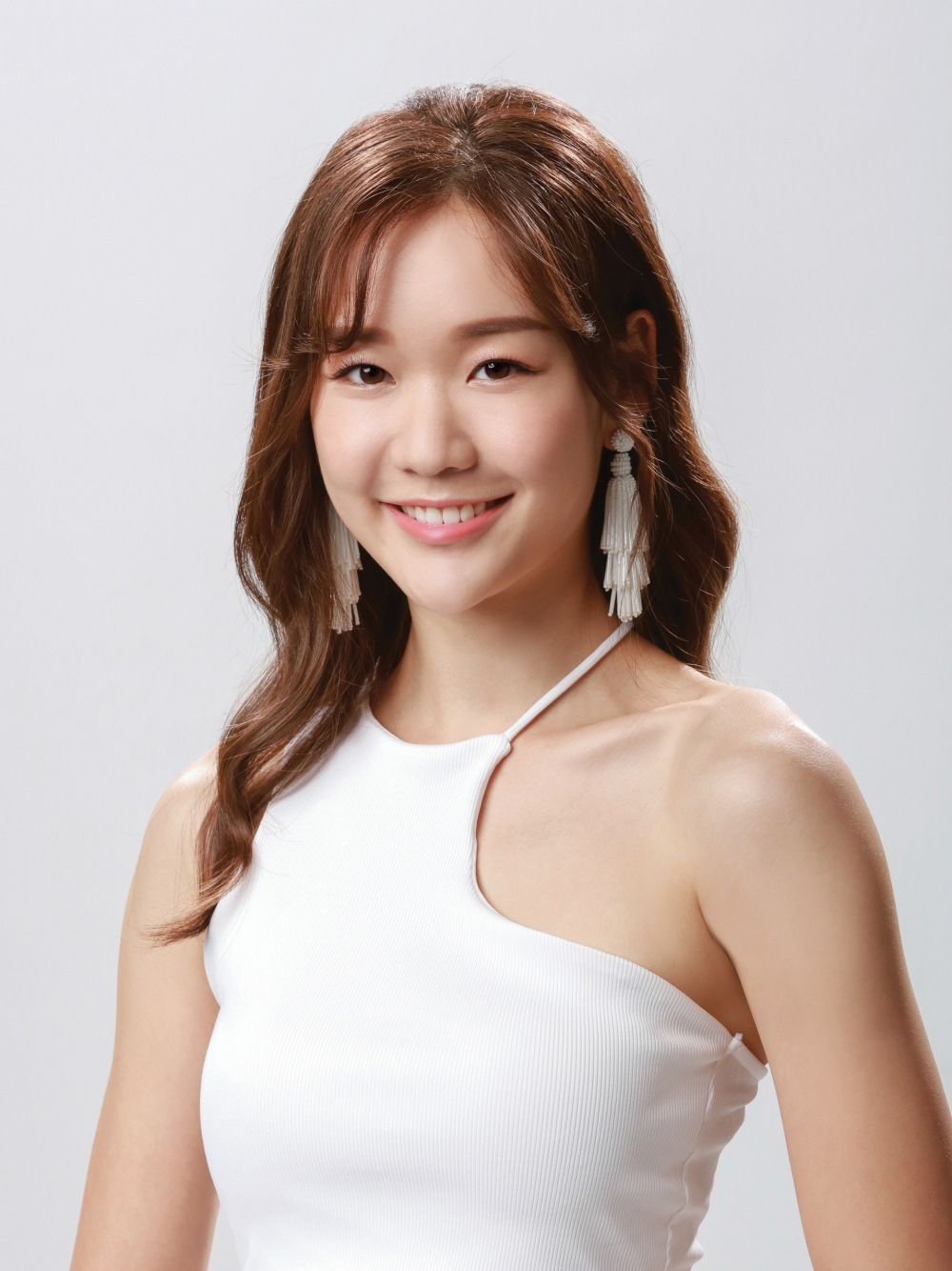 《香港小姐2021》12強佳麗:12號葉靖儀。