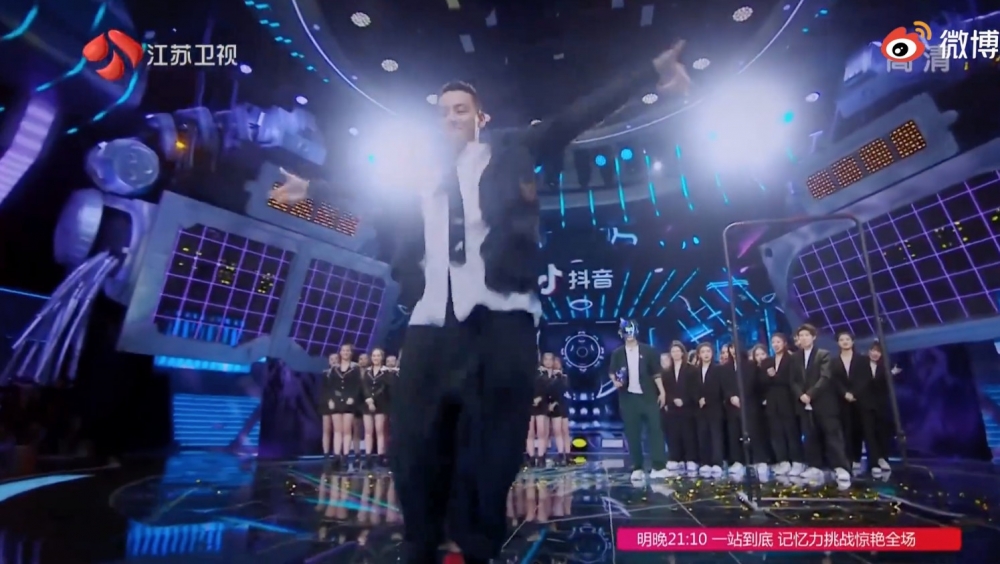 陳偉霆久違大晒舞功，令一班fans大為興奮