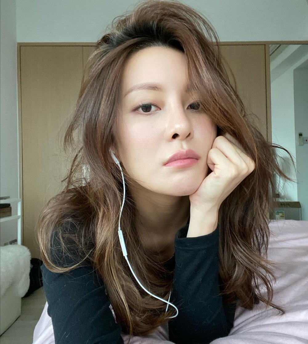 張曦雯睡房佈置得十分溫馨