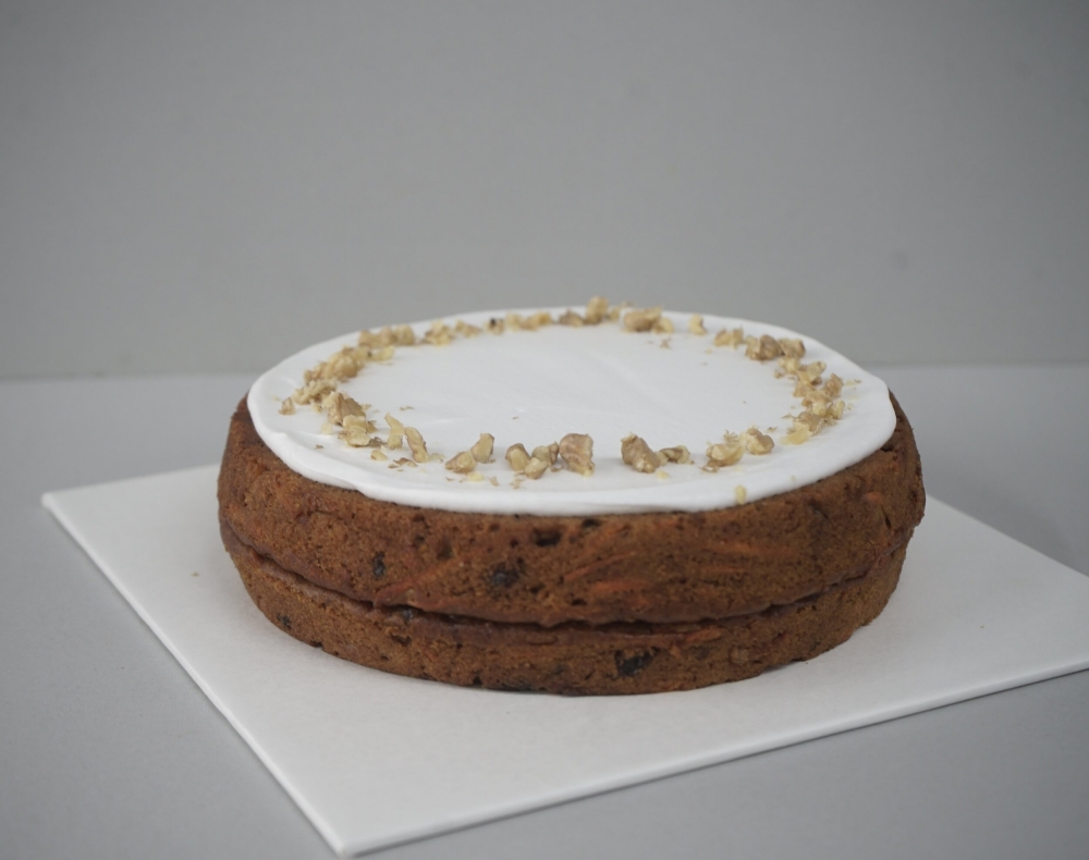 jomo VEGAN CARROT CAKE(8'' $520)