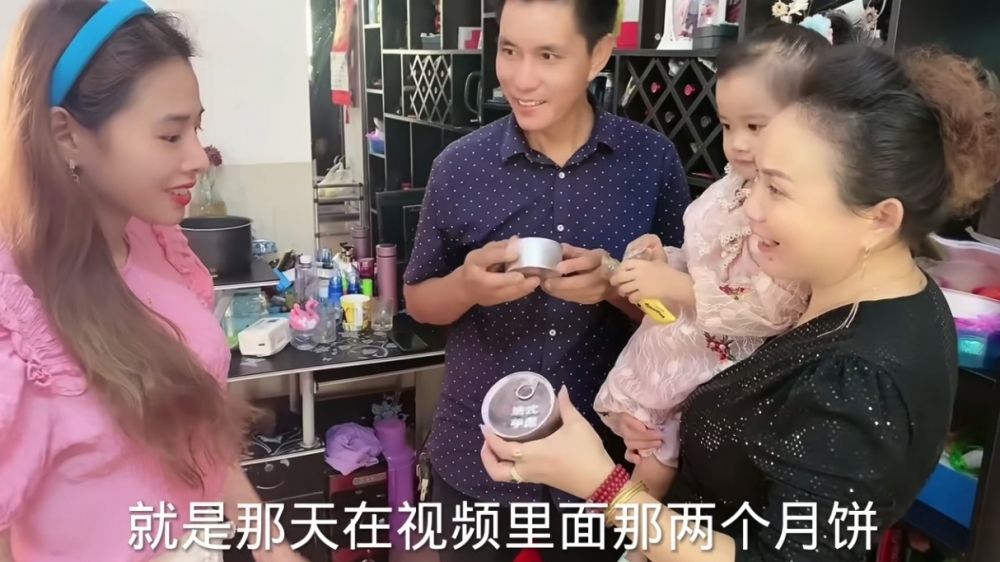 「中越夫婦」嘅生活似乎變得越來越好,並向大家展示佢哋嘅日常~