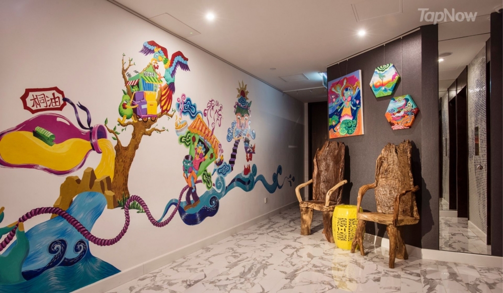 東南樓藝術酒店嘅Staycaion套票可以暢遊各特色樓層,去唔同嘅藝術熱點打卡