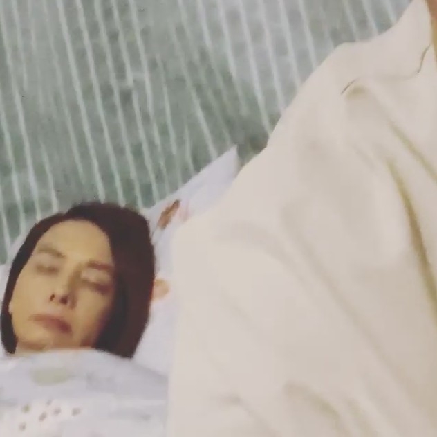 「膽生毛」嘅姜濤更放大毛舜筠瞓覺休息嘅樣