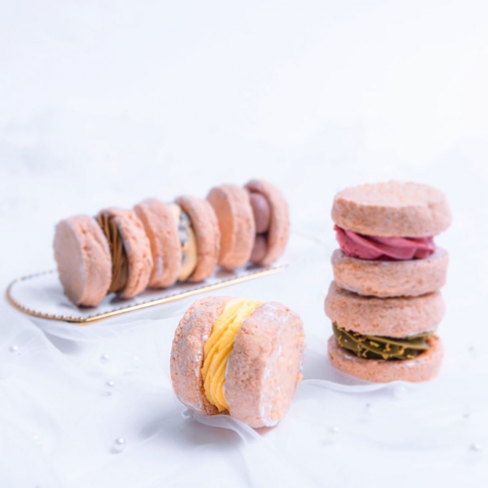 Lovever Patisserie無色迷你達克瓦茲套裝（$355/10件 | $1050/30件）