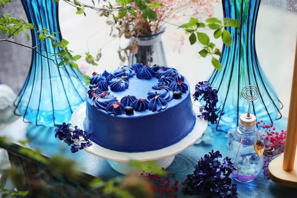 Infiniti C藍玫瑰蛋糕($1,280)